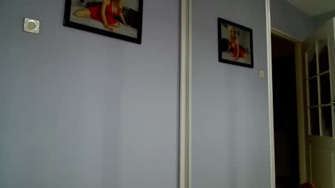 Snapshot of sexyjennyeu chatting on March 2025 08:07:02 PM Jenny online show from March 2025 08:07:02 PM