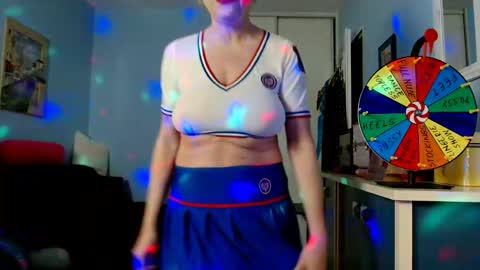 Snapshot of sexyjennyeu chatting on September 2025 07:58:02 PM Jenny online show from September 2025 07:58:02 PM