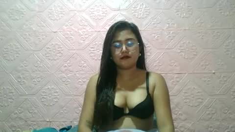 sexyjessa20 online show from July 2026 05:26:02 AM