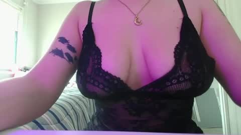 sexyjessicavega online show from April 2026 05:19:02 PM