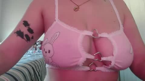 sexyjessicavega online show from May 2026 08:25:01 PM