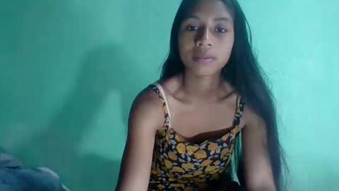 Snapshot of sexyjolie586 chatting on May 2026 01:48:02 PM sexyjolie586 online show from May 2026 01:48:02 PM