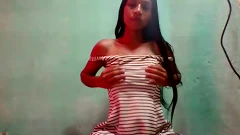 Snapshot of sexyjolie586 chatting on May 2026 07:16:02 AM sexyjolie586 online show from May 2026 07:16:02 AM