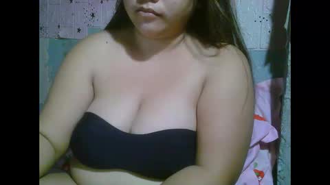 Snapshot of sexykittymom chatting on March 2026 09:15:01 PM sexykittymom online show from March 2026 09:15:01 PM