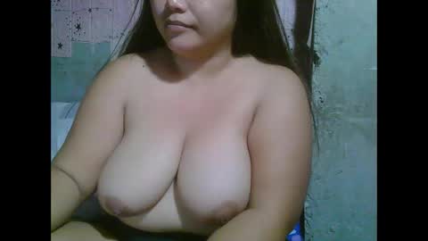 Snapshot of sexykittymom chatting on April 2026 09:56:02 PM sexykittymom online show from April 2026 09:56:02 PM