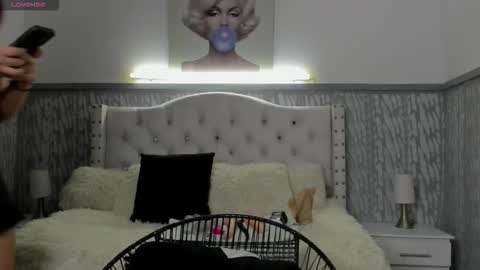 laura online show from March 2026 11:25:02 AM