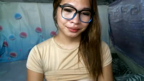 Laylia3 online show from June 2026 07:33:02 AM