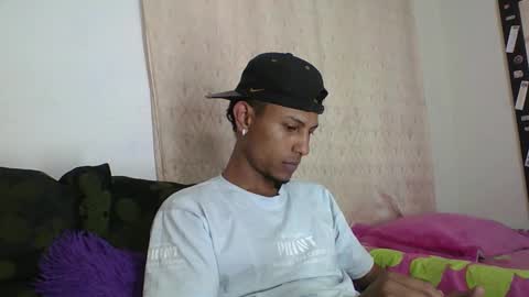 Sexy leon online show from October 2025 05:35:02 PM