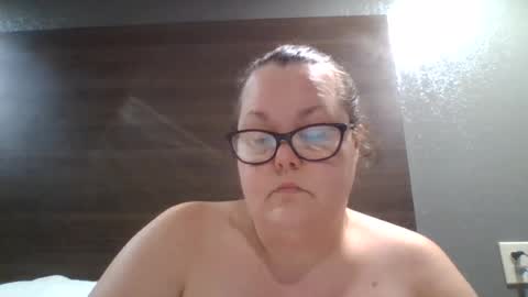 Snapshot of sexylil_bbw chatting on June 2026 09:32:02 PM sexylil_bbw online show from June 2026 09:32:02 PM