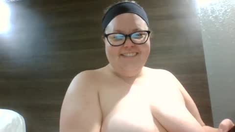 Snapshot of sexylil_bbw chatting on August 2026 09:24:02 PM sexylil_bbw online show from August 2026 09:24:02 PM