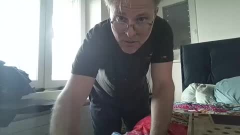 Snapshot of sexylover81ch chatting on February 2025 04:10:02 PM sexylover81ch online show from February 2025 04:10:02 PM