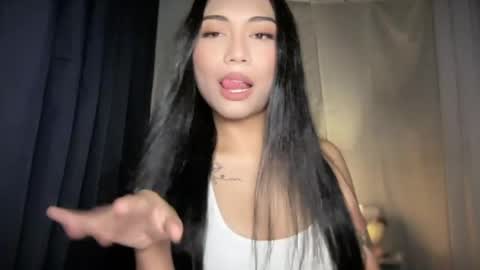 maxine online show from June 2026 03:50:01 PM