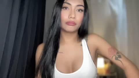 maxine online show from June 2026 04:51:01 PM