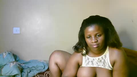 Snapshot of sexylucy33 chatting on January 2026 08:40:02 PM sexylucy33 online show from January 2026 08:40:02 PM