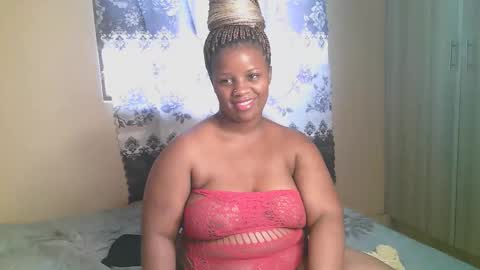 Snapshot of sexylucy33 chatting on February 2026 01:45:01 PM sexylucy33 online show from February 2026 01:45:01 PM