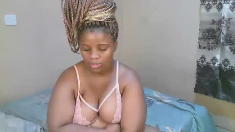 Snapshot of sexylucy33 chatting on February 2026 04:06:01 PM sexylucy33 online show from February 2026 04:06:01 PM