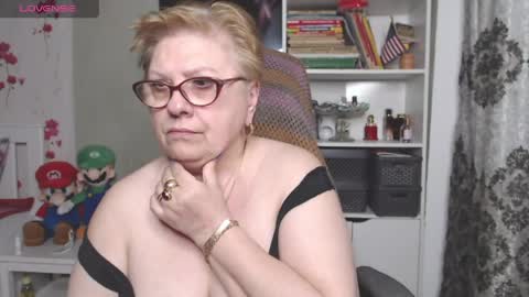 sexylynette4u online show from May 2026 09:58:02 AM