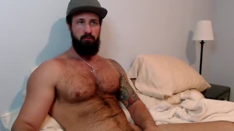 Snapshot of sexymanmk26 chatting on January 2025 11:32:01 PM lets go private im ready to play pvt cum online show from January 2025 11:32:01 PM