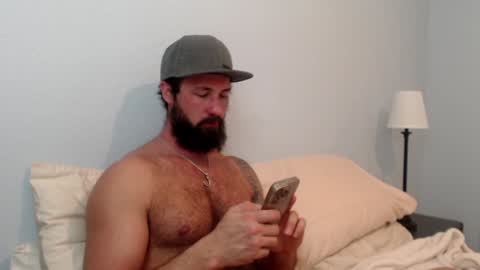 Snapshot of sexymanmk26 chatting on January 2025 02:50:02 PM lets go private im ready to play pvt cum online show from January 2025 02:50:02 PM