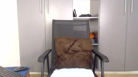 Melina online show from May 2026 02:45:01 PM