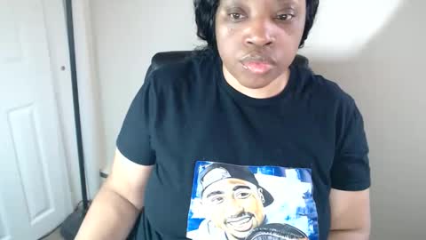 Snapshot of sexymona1218 chatting on April 2026 02:52:02 PM SexyMona online show from April 2026 02:52:02 PM