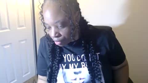 Snapshot of sexymona1218 chatting on May 2026 07:47:01 AM SexyMona online show from May 2026 07:47:01 AM