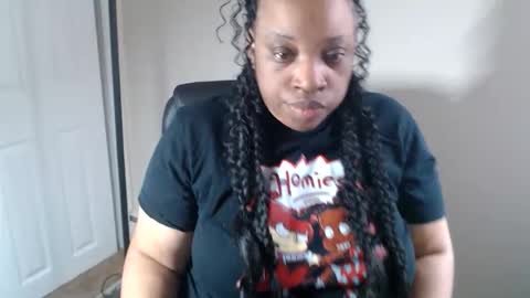 Snapshot of sexymona1218 chatting on May 2026 12:32:02 PM SexyMona online show from May 2026 12:32:02 PM