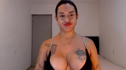 Natalia Duran online show from June 2026 08:20:02 PM