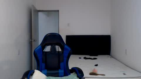 Natalia Duran online show from June 2026 09:41:01 PM