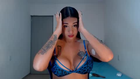 Natalia Duran online show from July 2026 09:21:01 PM