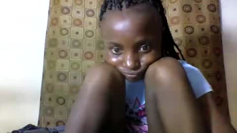 VIVIAN online show from February 2025 06:56:01 PM