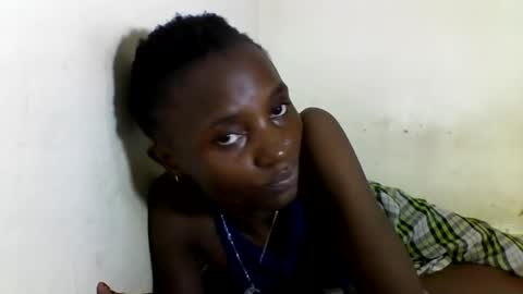 VIVIAN online show from March 2025 05:47:01 PM