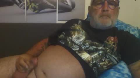 sexypaa online show from April 2026 07:01:01 PM