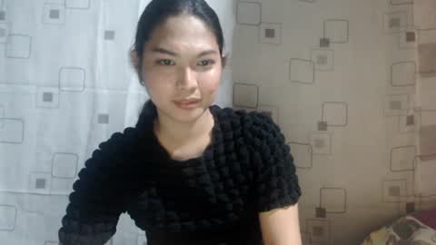 sexypetiteraine online show from July 2026 08:56:02 AM