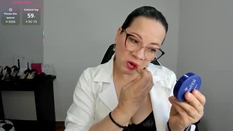 Snapshot of sexypsychologist chatting on January 2026 10:03:02 PM Sexy Psychologist online show from January 2026 10:03:02 PM