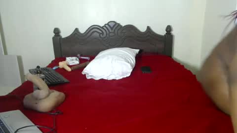 sexypwincy online show from June 2026 06:33:01 AM
