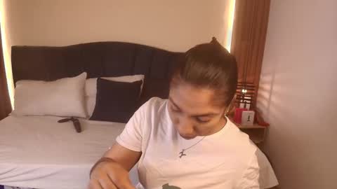 R A C H E L online show from March 2026 12:00:01 PM