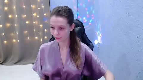 Snapshot of sexyru_coup1e chatting on February 2025 03:18:02 PM Sofi Smile online show from February 2025 03:18:02 PM