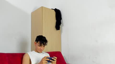 MATIAS-18   THIAHO -18  MAX-19  NICOKALY-19  CAIN-19   MOD ESTEBAN online show from June 2026 07:35:01 PM