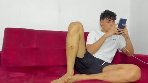 MATIAS-18   THIAHO -18  MAX-19  NICOKALY-19  CAIN-19   MOD ESTEBAN online show from July 2026 07:30:01 PM