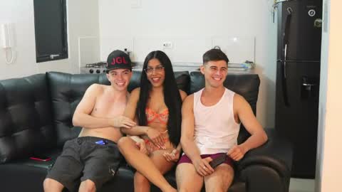 sexyskinnynaksu online show from May 2026 12:12:01 PM