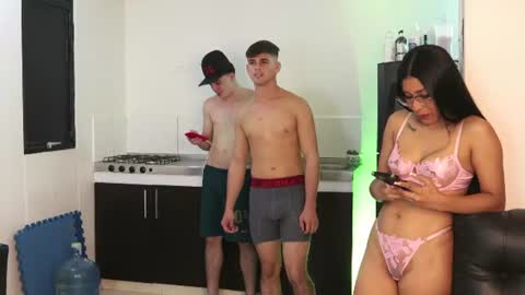 sexyskinnynaksu online show from June 2026 02:23:01 AM