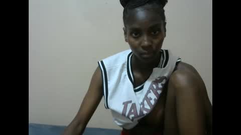Snapshot of sexytinyy chatting on May 2026 09:54:02 PM maria online show from May 2026 09:54:02 PM
