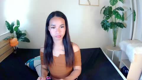 sexytrixie11 online show from May 2026 02:35:02 PM
