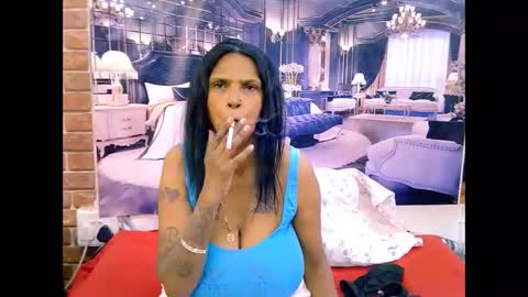 sexyva4u2luv online show from May 2026 05:35:01 AM