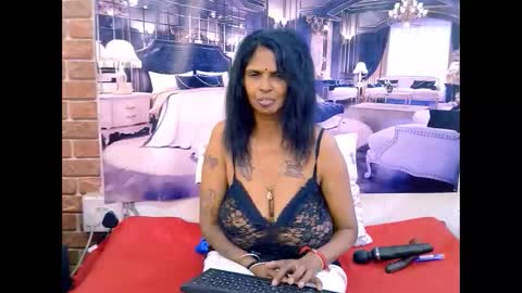sexyva4u2luv online show from May 2026 06:49:02 PM