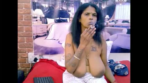 sexyva4u2luv online show from May 2026 10:44:02 AM