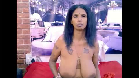 sexyva4u2luv online show from May 2026 06:47:01 PM