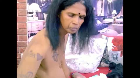 sexyva4u2luv online show from June 2026 06:52:02 AM