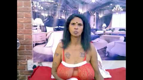 sexyva4u2luv online show from June 2026 06:25:01 AM